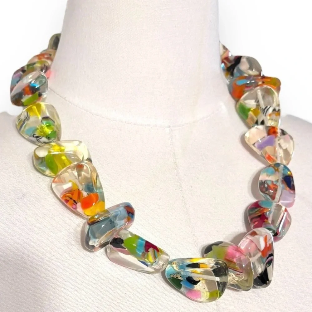 JACKIE BRAZIL “Diamonds” Cascade Flintstone Bone Resin  Necklace - Picture 4 of 4